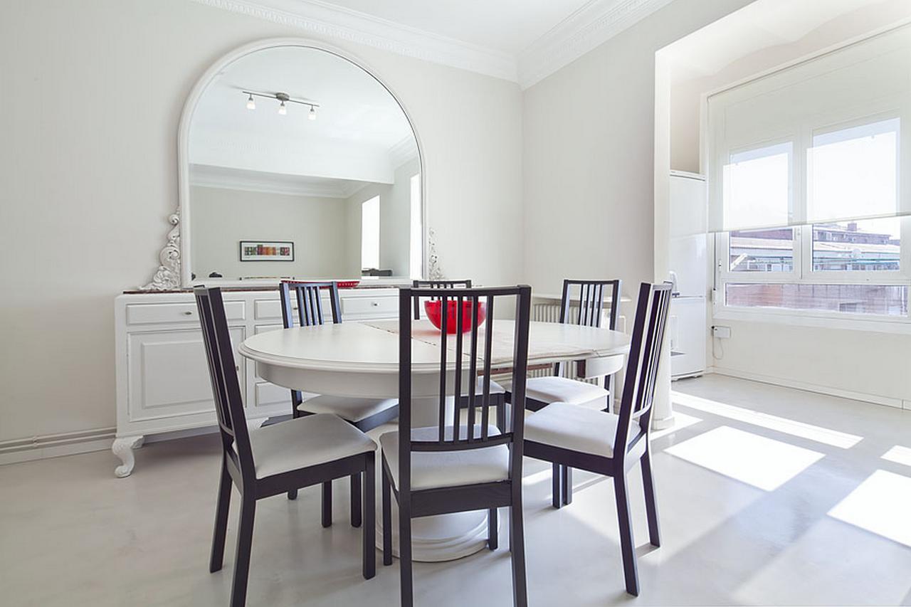 Central And Spacious Family Apartment Βαρκελώνη Εξωτερικό φωτογραφία